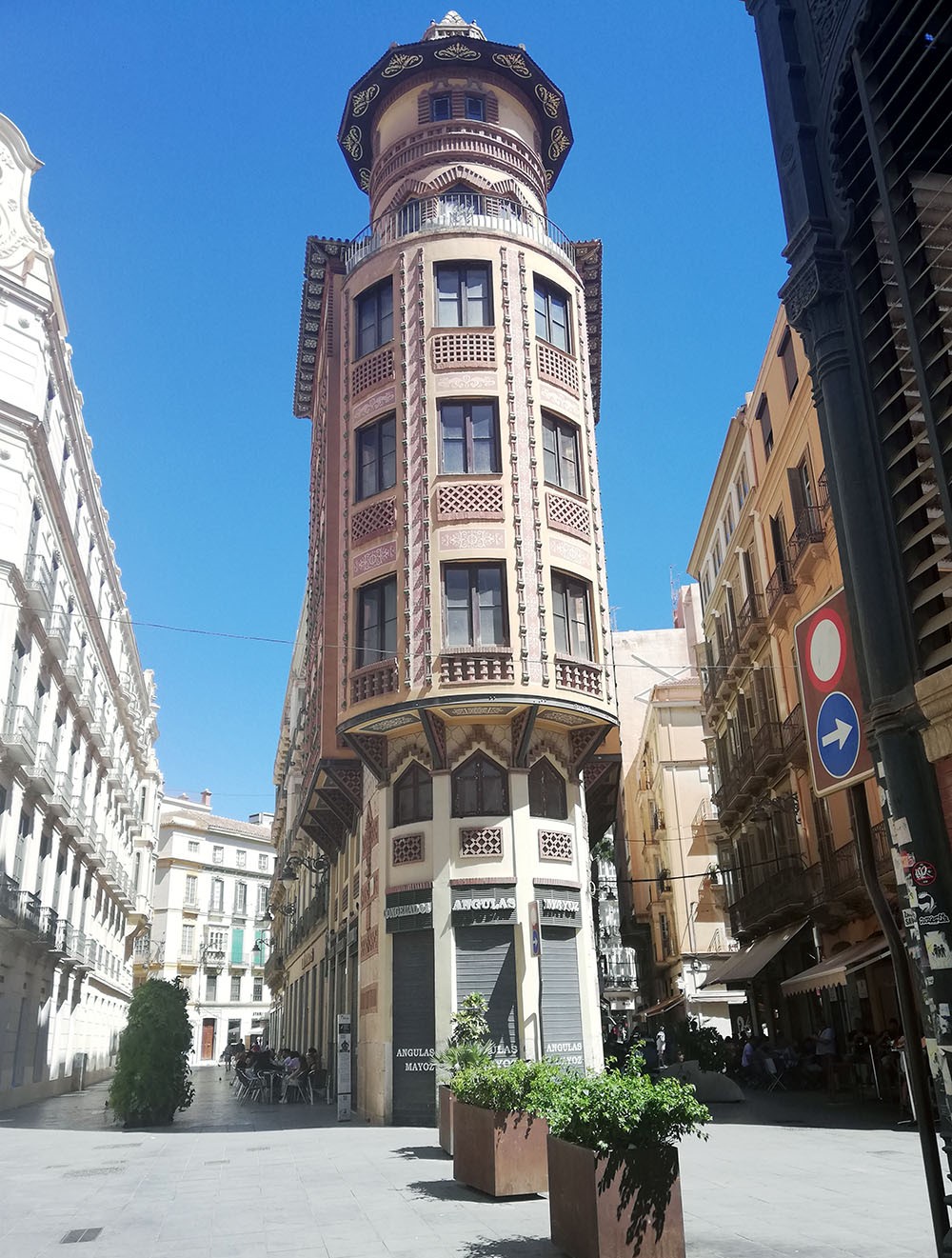 Edificio calle Sagasta número 5