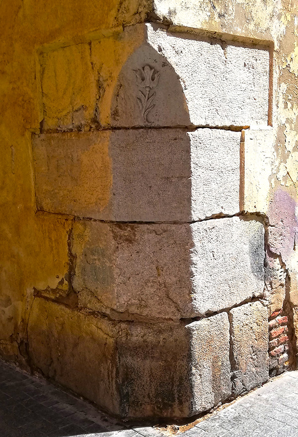 Guardacantones de Málaga