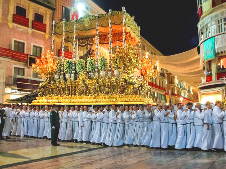 Trono de la Virgen de la Esperanza